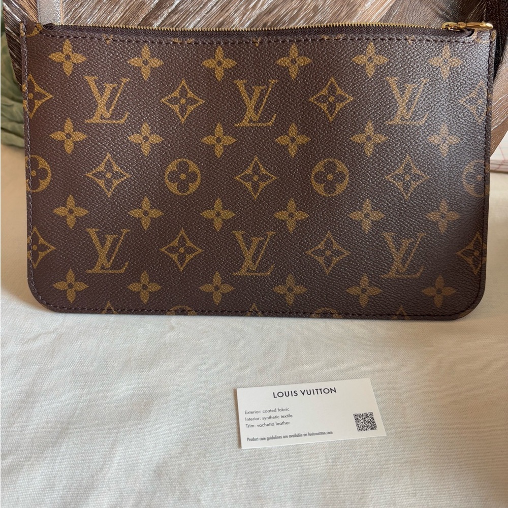 NEW Louis Vuitton Neverfull GM Monogram Pouch •Clutch • Authentic LV Bag - Picture 2 of 7